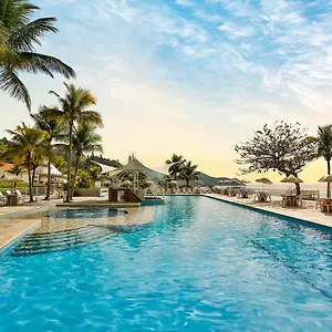 & Convention Hotel